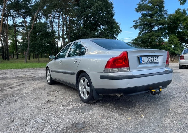 Volvo S60 cena 11900 przebieg: 260000, rok produkcji 2002 z Ustka małe 301